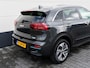 Kia Niro EV e-Niro DynamicPlusLine 64 kWh 3-Fase | SOH 100% | Schuifdak | Camera | Stoel/stuurverwarming