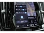 Volvo V90 T8 Automaat Plug-in hybrid AWD Ultra Dark | Luchtvering | Bowers & Wilkins Audiosysteem | Lichtmetalen Velgen 20"| Kunstlederen Interieurdelen |  Rondomzicht Camera | Elektrisch Glazen Panorama-Dak | Head-up Display | Electronic Climate Controle | Massagefunctie Voorstoelen | VerwarmdeGeventileerde Voorstoelen | Stuurwiel Verwarmend | Achterbank Verwarmd | Google Navigatiesysteem Full Map |Gelaagde Zijruiten | Semi Elektrische Trekhaak