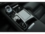 Volvo V90 T8 Automaat Plug-in hybrid AWD Ultra Dark | Luchtvering | Bowers & Wilkins Audiosysteem | Lichtmetalen Velgen 20"| Kunstlederen Interieurdelen |  Rondomzicht Camera | Elektrisch Glazen Panorama-Dak | Head-up Display | Electronic Climate Controle | Massagefunctie Voorstoelen | VerwarmdeGeventileerde Voorstoelen | Stuurwiel Verwarmend | Achterbank Verwarmd | Google Navigatiesysteem Full Map |Gelaagde Zijruiten | Semi Elektrische Trekhaak