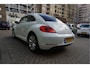 Volkswagen Beetle 1.2 TSI Exclusive Allstar | LEER | NAVI | XENON + LED | Parkeersensoren voor en achter | Volledige historie (boekjes + onderhoudsuitdraai dealer)