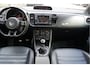 Volkswagen Beetle 1.2 TSI Exclusive Allstar | LEER | NAVI | XENON + LED | Parkeersensoren voor en achter | Volledige historie (boekjes + onderhoudsuitdraai dealer)