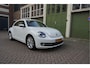 Volkswagen Beetle 1.2 TSI Exclusive Allstar | LEER | NAVI | XENON + LED | Parkeersensoren voor en achter | Volledige historie (boekjes + onderhoudsuitdraai dealer)