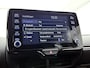 Toyota Yaris 1.5 Hybrid Launch Edition Limited | Head-up display | Stoel+stuurverwarming | Dodehoek detectie | Apple CarPlay/Android auto | Draadloze telefoonlader |