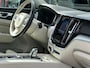 Volvo XC60 2.0 B5 Momentum Exclusive/1STE EIG/CAMERA/CARPLAY/NL-AUTO NAP!!