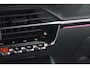 Peugeot e-2008 EV GT 50 kWh | Camera | Alcantara Pakket | Adaptieve Cruise Control | Stoelverwarming | Dodehoekdetectie