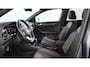 Volkswagen T-Roc 1.5 TSI 150pk R-Line Business DSG / Panoramadak / Keyless / Stoelverwarming / Camera