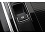 Jaguar XE 2.0 Portfolio | ACC | BLIS | Voorruitverwarming | Camera | Leder | Apple Carplay