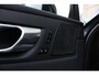 Volvo XC60 T8 Plug-in hybrid AWD Plus Dark | Harman Kardon Premium Audio | Adaptive Cruise Control | Parkeerverwarming | BLIS | Longe Range | Semi Electrische Wegklapbare trekhaak | Stoelverwarming | Stuurwielverwarming
