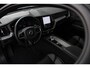 Volvo XC60 T8 Plug-in hybrid AWD Plus Dark | Harman Kardon Premium Audio | Adaptive Cruise Control | Parkeerverwarming | BLIS | Longe Range | Semi Electrische Wegklapbare trekhaak | Stoelverwarming | Stuurwielverwarming
