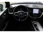 Volvo XC60 T8 Plug-in hybrid AWD Plus Dark | Harman Kardon Premium Audio | Adaptive Cruise Control | Parkeerverwarming | BLIS | Longe Range | Semi Electrische Wegklapbare trekhaak | Stoelverwarming | Stuurwielverwarming