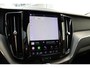 Volvo XC60 T8 Plug-in hybrid AWD Plus Dark | Harman Kardon Premium Audio | Adaptive Cruise Control | Parkeerverwarming | BLIS | Longe Range | Semi Electrische Wegklapbare trekhaak | Stoelverwarming | Stuurwielverwarming