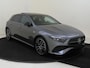 Mercedes-Benz A-klasse 250 e Business Solution AMG Panoramadak / Plus pakket / Head-up / Memory / 360 Camera / Sfeerverlichting / Stoelverwarming / Night
