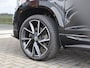 Skoda Karoq 1.5 TSI 150 pk DSG ACT Sportline | Zwenkbare Trekhaak | Achteruitrij Camera | Stoelverwarming V+A | Elektrische Klep | ACC | Climatronic | Smartlink | 19'' LM |