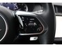Jaguar E-Pace P300e R-Dynamic SE | ACC | Trekhaak | Camera | Getint Glas