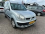 Renault Kangoo 1.6-16V Privilège 5 persoons uitvoering !