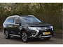 Mitsubishi Outlander 2.0 PHEV Premium 203PK 4WD | NL-Auto | Camera | Trekhaak | Carplay | Standkachel | Keyless | Stoel- & stuurverwarming | Allweathers | LED / Xenon