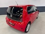 Volkswagen Up! 1.0 BMT up! beats Automaat 75 pk / Camera / PDC / Leder-alcantara bekleding