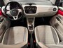 Volkswagen Up! 1.0 BMT up! beats Automaat 75 pk / Camera / PDC / Leder-alcantara bekleding
