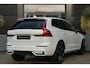 Volvo XC60 2.0 T8 Plug-in hybrid AWD Plus Dark 455pk Panoramadak/HarmanKardon/360Camera