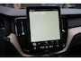 Volvo XC60 2.0 T8 FACELIFT Plug-in hybrid AWD Plus Dark 455pk Panoramadak/HarmanKardon/Trekhaak