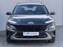 Hyundai Kona 1.6 GDI HEV Fashion Automaat / Dealer Onderhouden / Navigatie / Camera / Adaptieve Cruise / Stoel Verwarming / Stuurwiel Verwarming / DAB / Keyless / Krell Audio / 18'' LM Velgen /