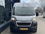 Peugeot Boxer 2.2 BlueHDi 140 PK L2H2 | 1e Eigenaarsauto met slechts 16.600 KM | 3-Zits | Trekhaak 2500 KG | Zakelijk BPM Vrij | Camera | Parkeersensoren | Airco | Laadruimte Betimmering | Cruise Control | Apple Carplay & Android Auto |