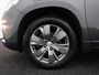 Peugeot 2008 1.2 PureTech Blue Lion AUTOMAAT l PANORAMADAK l APPLE & ANDROID CARPLAY l CRUISE l NAVIGATIE | DEALERONDERHOUDEN |