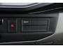 Volkswagen Transporter 2.0 TDI L2H1 DC PB Edition Camera, Carplay, Stoelverwarming, Sensoren, multimedia, 150pk, Automaat, 6 Zits, Uniek!