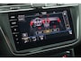 Volkswagen Tiguan 1.5 TSI 150pk DSG Elegance Trekhaak 360Camera IQ.Light Headup Keyless Virtual Cockpit Navigatie