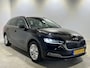 Skoda Octavia Combi 1.0 TSI Ambition | Navigatie/Android/Apple Carplay | LM Velgen 16" | Voorstoelen Verwarmd | Parkeersensoren Voor en Achter | Cruise Control | Airco |
