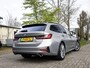 BMW 3-Serie Touring 320e xDrive Business Edition Plus 1e-Eig. & Dealer-Onderh. BOVAG-Garantie. NL-Auto.