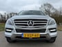Mercedes-Benz ML-klasse 350 Automaat / 1e Eigenaar / Schuif-/Kanteldak / Luchtvering / 360 Camera / Leder-Alcantara / 19" Velgen /