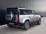 Land Rover Defender 110 2.0 P300e 110 X-Dynamic HSE l Matt Wrap l Schuif-/kantel Panorama dak l Black Pack l Treeplanken l Spoiler l Wheelcover l 23 Inch l
