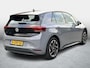Volkswagen ID.3 Life 58 kWh Black Package / Apple & Android / 3 Fase Stoel en Stuurverwarming / Adaptive Cruise Control /