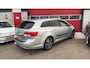 Toyota Avensis Wagon 2.0 D-4D Dynamic Business 1STE EIG / TREKHAAK / CAMERA / LEDER-ALCANTARA / STOELVERW / KEYLESS / NAVI / CLIMA / NL-AUTO