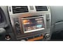 Toyota Avensis Wagon 2.0 D-4D Dynamic Business 1STE EIG / TREKHAAK / CAMERA / LEDER-ALCANTARA / STOELVERW / KEYLESS / NAVI / CLIMA / NL-AUTO