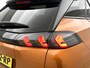 Peugeot e-2008 EV GT Pack 50 kWh 136pk Automaat | Navigatie | Adaptieve Cruise Control | Camera | LED | 18"LMV | Dodehoekdetectie | Keyless Entry/Start | Apple Carplay/Android Auto |