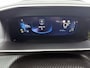 Peugeot e-2008 EV GT Pack 50 kWh 136pk Automaat | Navigatie | Adaptieve Cruise Control | Camera | LED | 18"LMV | Dodehoekdetectie | Keyless Entry/Start | Apple Carplay/Android Auto |