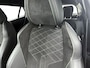 Peugeot e-2008 EV GT Pack 50 kWh 136pk Automaat | Navigatie | Adaptieve Cruise Control | Camera | LED | 18"LMV | Dodehoekdetectie | Keyless Entry/Start | Apple Carplay/Android Auto |