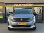 Peugeot 3008 1.6 HYbrid4 300 GT Pack Business met Panorama dak !!! Btw !!! Nieuwstaat !!!