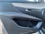 Peugeot 3008 1.6 HYbrid4 300 GT Pack Business met Panorama dak !!! Btw !!! Nieuwstaat !!!