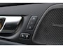 Volvo XC60 T6 Plug-in hybrid AWD Plus Dark | Actieve luchtvering | Panoramisch schuif-/ kanteldak | Elektrisch verstelbare voorstoelen met geheugenfunctie | 360 graden camera | Extra getint glas | 20 inch. lichtmetalen velgen | Harman Kardon | Stoel- /stuurwielverwarming | Verwarmde achterbank | Adaptieve cruise control | BLIS