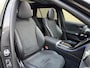 Mercedes-Benz C-klasse 300 e 313pk AMG-Line | Panoramadak | Trekhaak wegklapbaar | 360 camera | ACC | Burmester | Half leder | LCD Touch groot | Sfeerverlichting | Elektrisch verstelbare stoelen met memory | Head up | LED | DAB | Apple CarPlay / Android Auto | Volledig dealeronderhouden!
