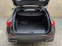 Mercedes-Benz C-klasse 300 e 313pk AMG-Line | Panoramadak | Trekhaak wegklapbaar | 360 camera | ACC | Burmester | Half leder | LCD Touch groot | Sfeerverlichting | Elektrisch verstelbare stoelen met memory | Head up | LED | DAB | Apple CarPlay / Android Auto | Volledig dealeronderhouden!