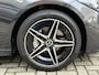 Mercedes-Benz C-klasse 300 e 313pk AMG-Line | Panoramadak | Trekhaak wegklapbaar | 360 camera | ACC | Burmester | Half leder | LCD Touch groot | Sfeerverlichting | Elektrisch verstelbare stoelen met memory | Head up | LED | DAB | Apple CarPlay / Android Auto | Volledig dealeronderhouden!