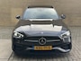 Mercedes-Benz C-klasse 300 e 313pk AMG-Line | Panoramadak | Trekhaak wegklapbaar | 360 camera | ACC | Burmester | Half leder | LCD Touch groot | Sfeerverlichting | Elektrisch verstelbare stoelen met memory | Head up | LED | DAB | Apple CarPlay / Android Auto | Volledig dealeronderhouden!