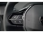 Peugeot e-2008 Allure Advantage | Advanced Active Safety Brake met camera en radar | Climate Control | Dashboard in zacht materiaal met carboneffect en hoogglans zwarte sierstrip