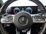 Mercedes-Benz A-klasse 250 e AMG Plug-In Hybride AMG Line | Night Pakket | Trekhaak | Stoelverwarming voor | Dodehoekassistent | Apple CarPlay. Inclusief 24 maanden MB Certified garantie voor Europa.