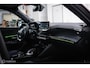 Peugeot 2008 1.2 PureTech GT | Panorama | Trekhaak | Camera | LED | Dealer OH | Nieuwe distributie | rijklaar |