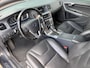 Volvo V60 Cross Country 2.0 D4 Momentum 190pk Automaat / Camera / Leder / Stoelverwarming